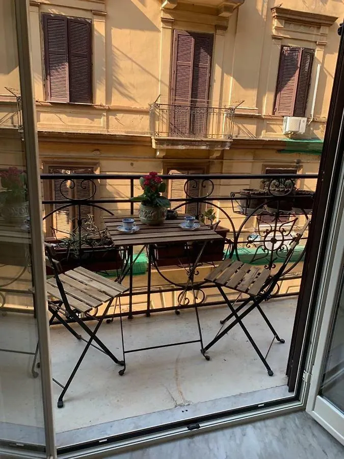 Appartement La Casa Di Nonna à Naples